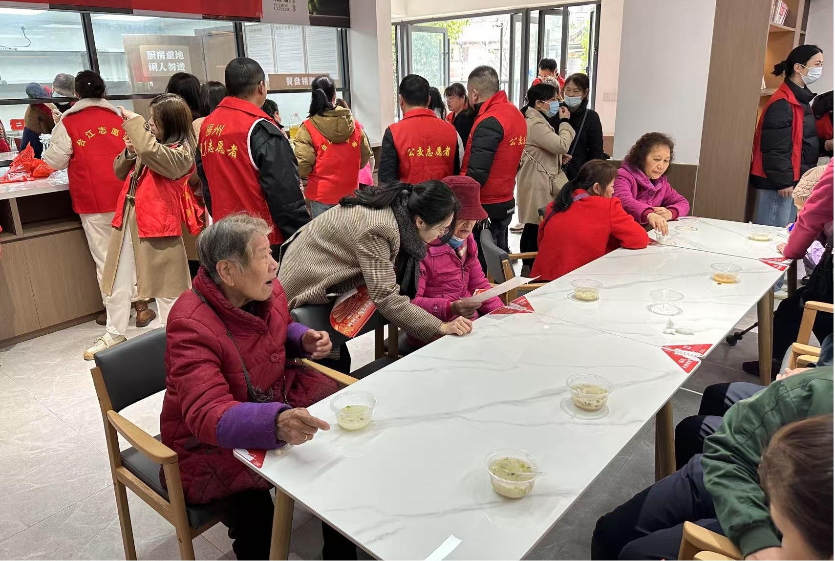 邮储银行台江广场支行开展反诈宣传活动，守护金融安全