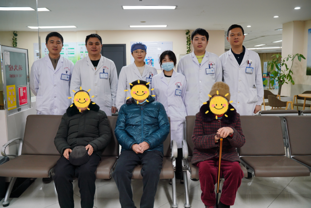 三名“90后”在东南眼科医院组团复明 年龄最大96岁