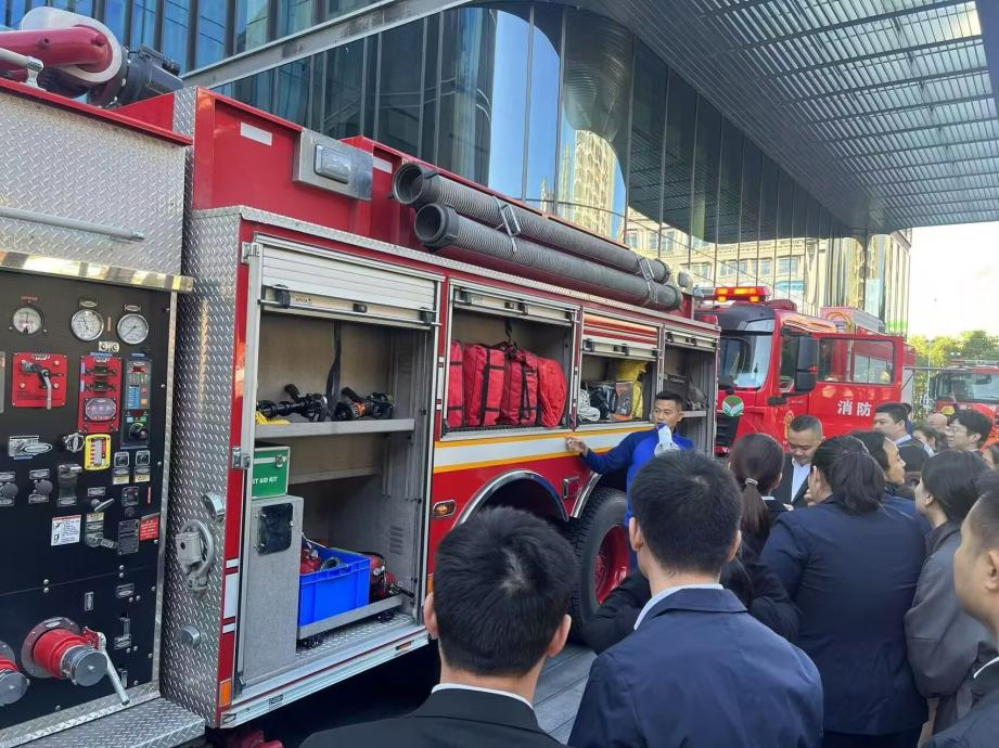 平安担保福建分公司携手当地物业公司成功举办消防安全知识公益宣传活动