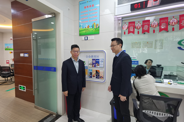 中国民生银行泉州分行高级管理层指导及积极参与“3·15”消保宣传活动