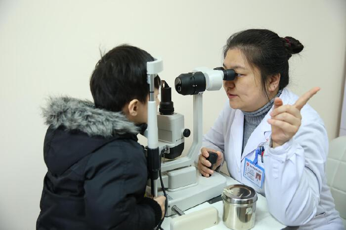 东南眼科医院伏冰冰：“眶”护光明，是追求是热爱！