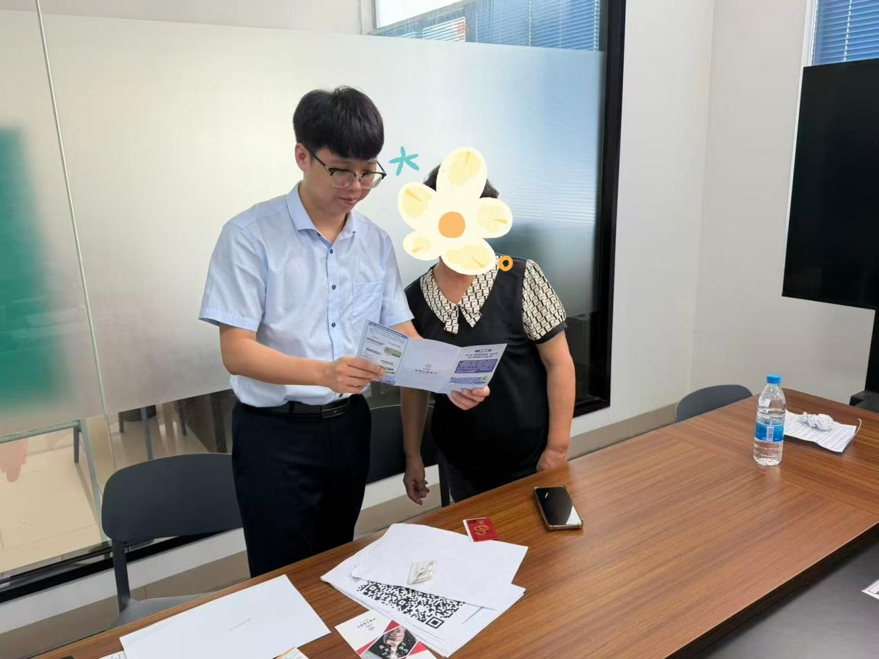 工行漳州南靖支行：开展防范非法金融活动进企业宣传